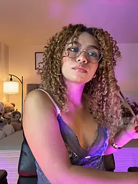 Snapshot of OxanaFedorova1- chatting on 19, 4, 2026 OxanaFedorova1- online show from 19, 4, 2026