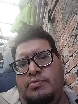 Snapshot of Santiagoqro85 chatting on 13, 10, 2025 Santiagoqro85 online show from 13, 10, 2025