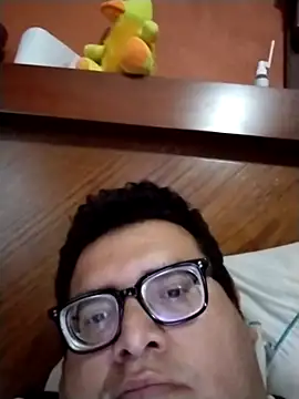 Santiagoqro85 online show from 25, 10, 2025