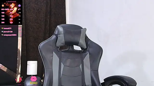 Snapshot of luna_brown7 chatting on 16, 12, 2025 luna brown7 online show from 16, 12, 2025