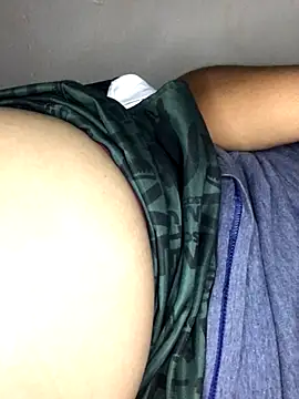 Snapshot of luzmelzinha chatting on 30, 9, 2025 luzmelzinha online show from 30, 9, 2025