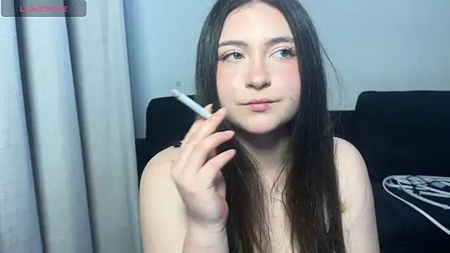 valentinauwu online show from 8, 11, 2025