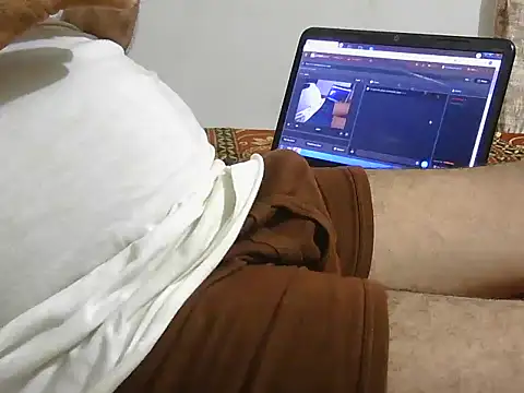 Famit025 online show from 10, 7, 2026