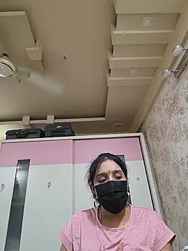 Snapshot of shobha_lover02 chatting on 9, 11, 2025 shobha lover02 online show from 9, 11, 2025