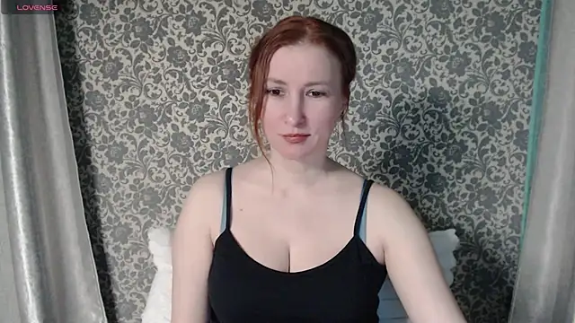 Snapshot of LesanaMagic chatting on 9, 2, 2025 LesanaMagic online show from 9, 2, 2025