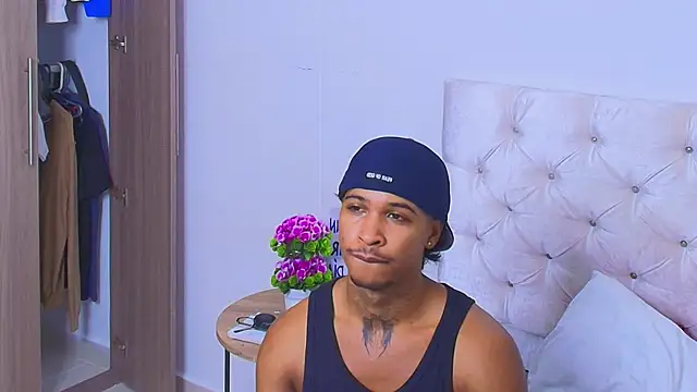 Snapshot of cassian_gold chatting on 27, 7, 2026 cassian gold online show from 27, 7, 2026