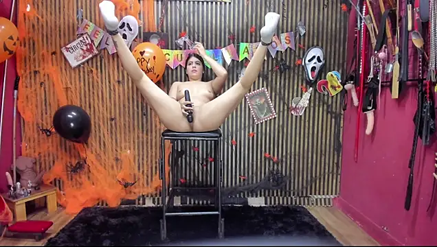 Snapshot of VantablackBDSMShow_ chatting on 28, 10, 2025 VantablackBDSMShow online show from 28, 10, 2025