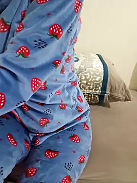 Snapshot of Lamya-dalo3a chatting on 11, 3, 2026 Lamya-dalo3a online show from 11, 3, 2026