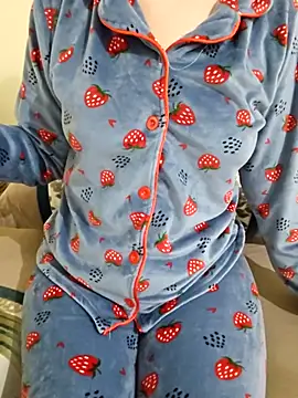 Snapshot of Lamya-dalo3a chatting on 22, 4, 2026 Lamya-dalo3a online show from 22, 4, 2026