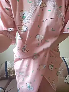 Snapshot of Lamya-dalo3a chatting on 23, 4, 2026 Lamya-dalo3a online show from 23, 4, 2026