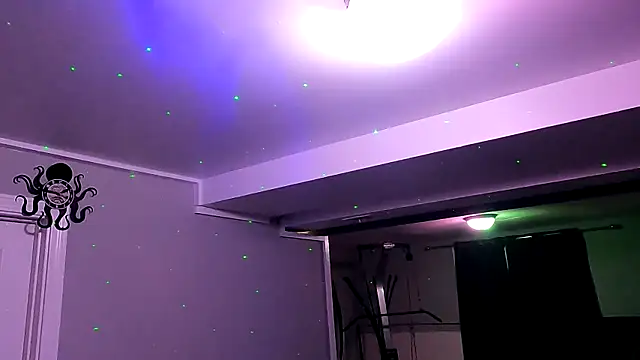 Snapshot of Mickelangello75 chatting on 14, 10, 2025 Mickelangello75 online show from 14, 10, 2025