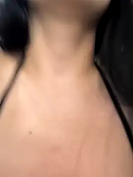 Snapshot of Daniela-rosee chatting on 11, 9, 2025 Daniela-rosee online show from 11, 9, 2025