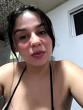 Snapshot of Daniela-rosee chatting on 28, 9, 2025 Daniela-rosee online show from 28, 9, 2025