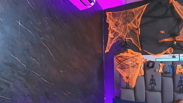 Snapshot of kissme_luna chatting on 26, 10, 2025 kissme luna online show from 26, 10, 2025