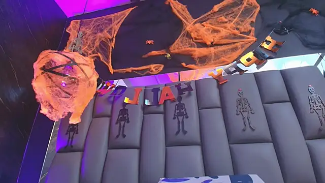 Snapshot of kissme_luna chatting on 31, 10, 2025 kissme luna online show from 31, 10, 2025