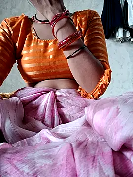 Snapshot of Aasha_devi05 chatting on 11, 9, 2025 Aasha devi05 online show from 11, 9, 2025