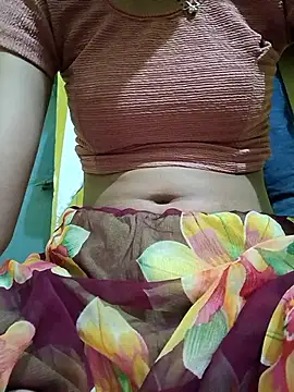 Snapshot of Aasha_devi05 chatting on 15, 9, 2025 Aasha devi05 online show from 15, 9, 2025