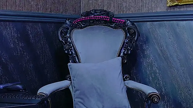 TiffanySia online show from 30, 10, 2025