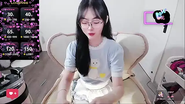 Snapshot of baby-yaya20 chatting on 13, 4, 2026 baby-yaya20 online show from 13, 4, 2026