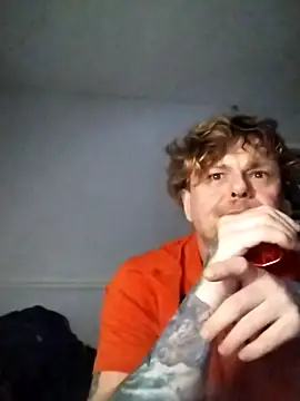 Snapshot of WiltedYeller chatting on 2, 4, 2026 WiltedYeller online show from 2, 4, 2026