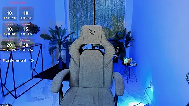 Snapshot of FlexyFox chatting on 18, 11, 2025 FlexyFox online show from 18, 11, 2025