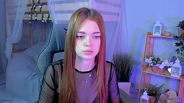 Snapshot of FlexyFox chatting on 19, 11, 2025 FlexyFox online show from 19, 11, 2025