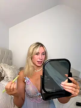 SexySaraxxoo online show from 29, 9, 2025