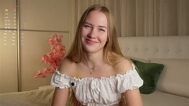 AlbaMesick online show from 8, 10, 2025