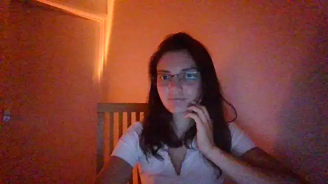 Snapshot of Zerinaa chatting on 7, 7, 2026 Zerinaa online show from 7, 7, 2026