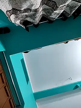 Snapshot of cuteeepriya chatting on 3, 10, 2025 cuteeepriya online show from 3, 10, 2025