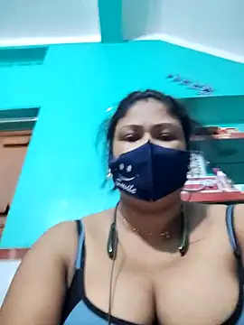 Snapshot of cuteeepriya chatting on 19, 10, 2025 cuteeepriya online show from 19, 10, 2025