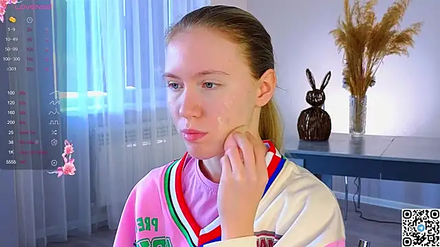 Snapshot of Succubelle chatting on 18, 11, 2025 Succubelle online show from 18, 11, 2025