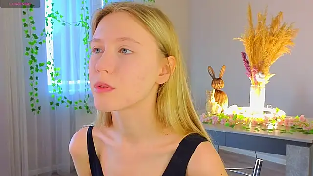 Snapshot of Succubelle chatting on 14, 12, 2025 Succubelle online show from 14, 12, 2025