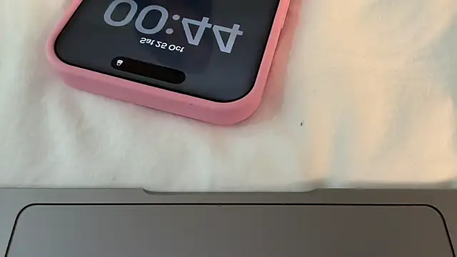 Snapshot of misstressmiaa chatting on 24, 10, 2025 misstressmiaa online show from 24, 10, 2025