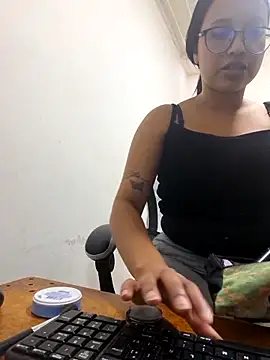 susan mooree online show from 18, 12, 2025