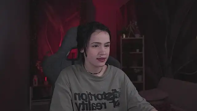 Snapshot of MonicaFarmer chatting on 25, 3, 2026 MonicaFarmer online show from 25, 3, 2026