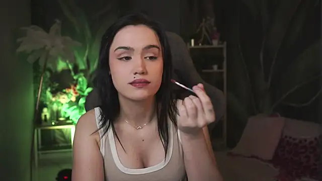 Snapshot of MonicaFarmer chatting on 10, 4, 2026 MonicaFarmer online show from 10, 4, 2026