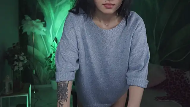 Snapshot of MonicaFarmer chatting on 22, 4, 2026 MonicaFarmer online show from 22, 4, 2026