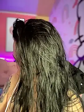 Snapshot of Megaan__More chatting on 27, 11, 2025 Megaan More online show from 27, 11, 2025