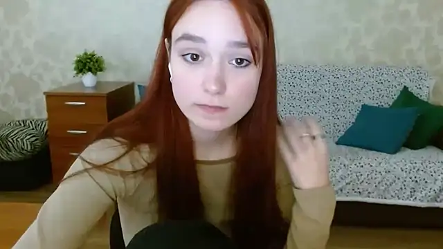 Snapshot of aFoxie chatting on 27, 9, 2025 aFoxie online show from 27, 9, 2025