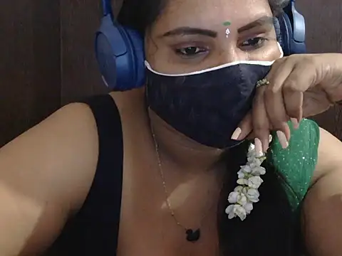 Snapshot of Nisha-telugu chatting on 1, 11, 2025 Nisha-telugu online show from 1, 11, 2025