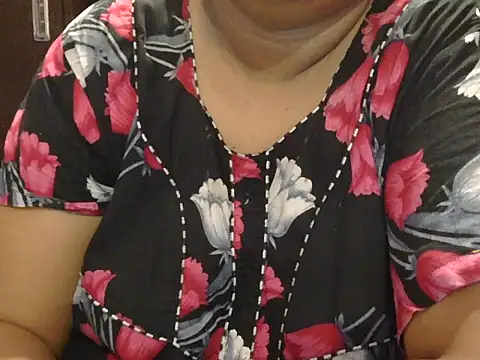 Snapshot of Nisha-telugu chatting on 17, 4, 2026 Nisha-telugu online show from 17, 4, 2026