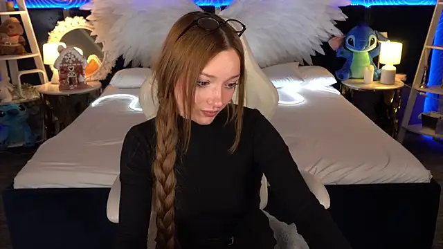 FoxyMayy online show from 4, 12, 2025