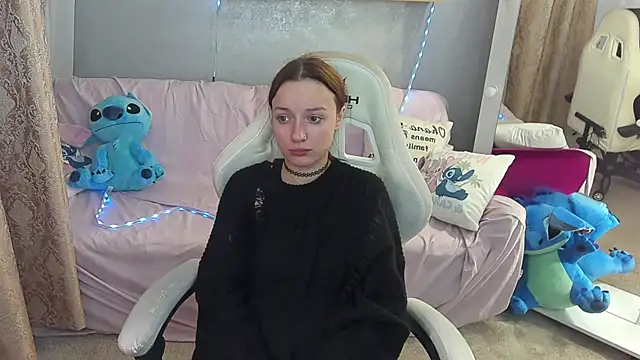 FoxyMayy online show from 2, 2, 2026