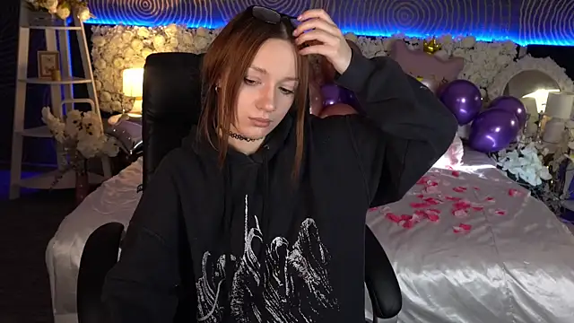 FoxyMayy online show from 10, 2, 2026