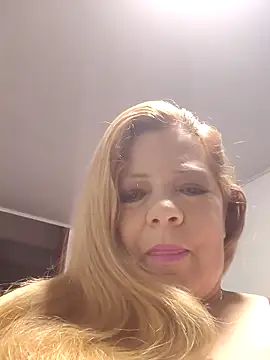 Snapshot of Casandra_Cruz chatting on 11, 10, 2025 Casandra Cruz online show from 11, 10, 2025