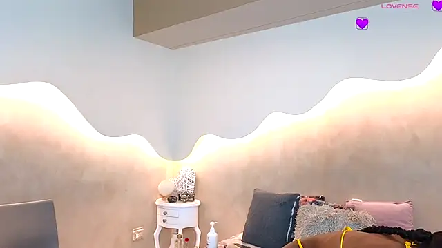 Snapshot of Kloee_12 chatting on 23, 10, 2025 Kloee 12 online show from 23, 10, 2025