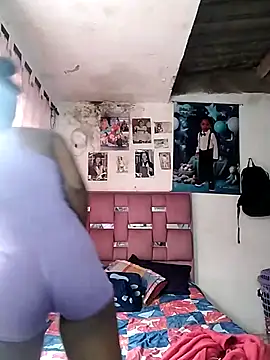 Snapshot of Kloee_12 chatting on 28, 11, 2025 Kloee 12 online show from 28, 11, 2025