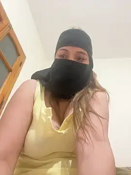 Snapshot of Wild-Nayra chatting on 20, 4, 2026 Wild-Nayra online show from 20, 4, 2026