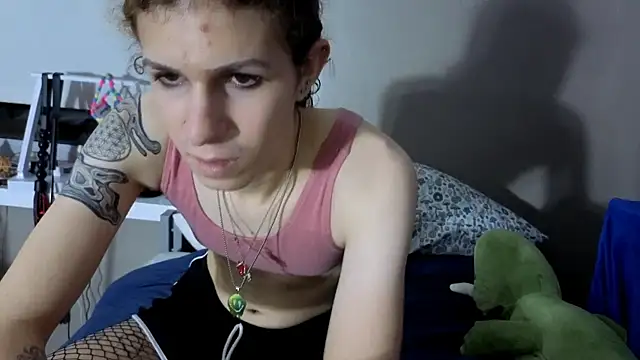 cuddlyavenue online show from 9, 11, 2025